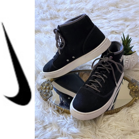 NIKE AIR JORDAN Jasmine GG Black Metallic Silver Dark Grey Kids Shoe Size 8Y - Picture 3 of 16